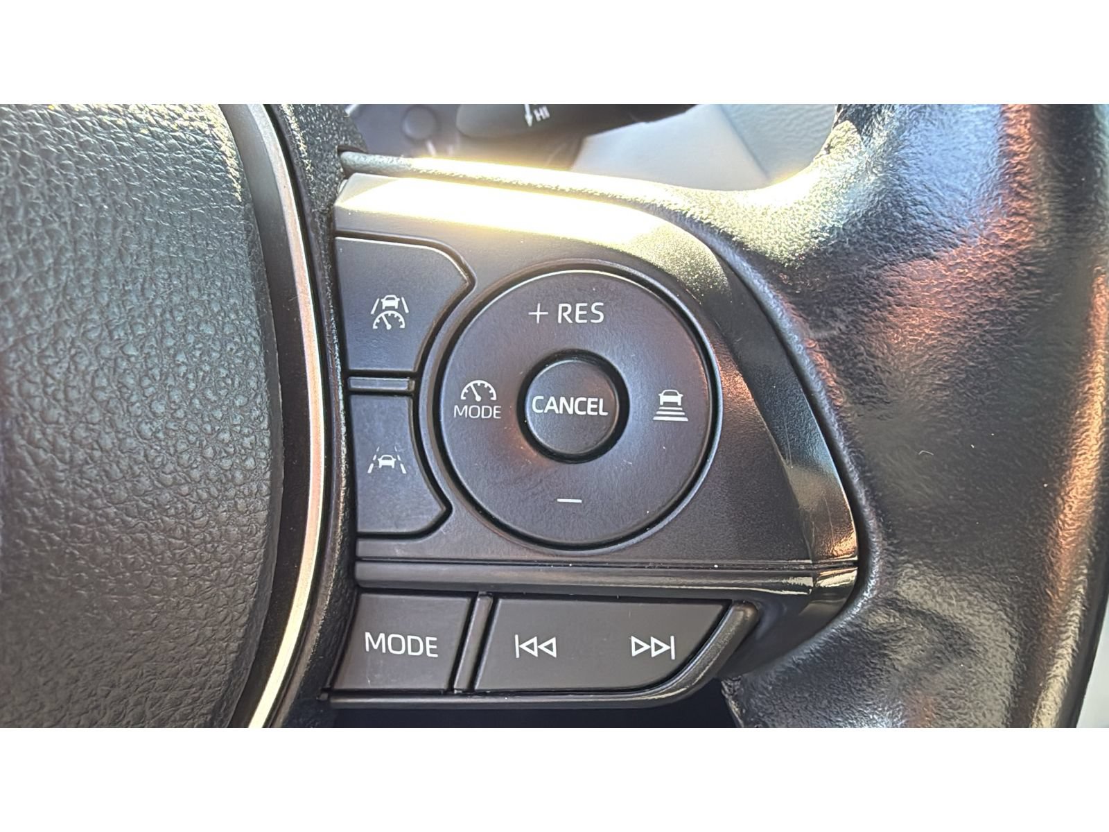 Certified 2023 Toyota Corolla SE FWD image 27