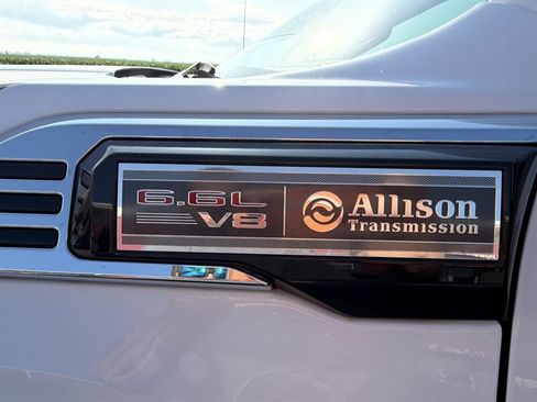Used 2024 GMC Sierra 3500 Pro RWD image 6