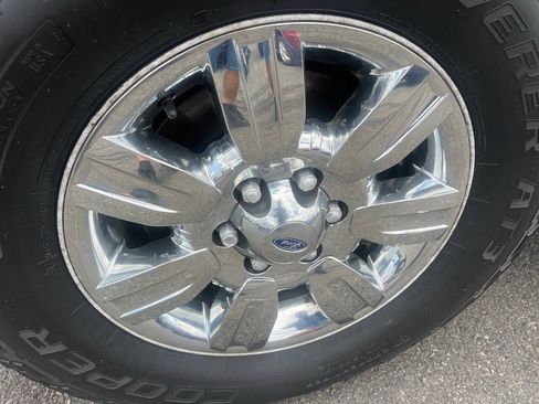 Used 2012 Ford F150 XLT w/ XLT Chrome Pkg AWD/4WD image 12