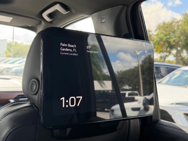 New 2027 GMC Yukon Denali w/ Denali Reserve Package AWD/4WD image 17