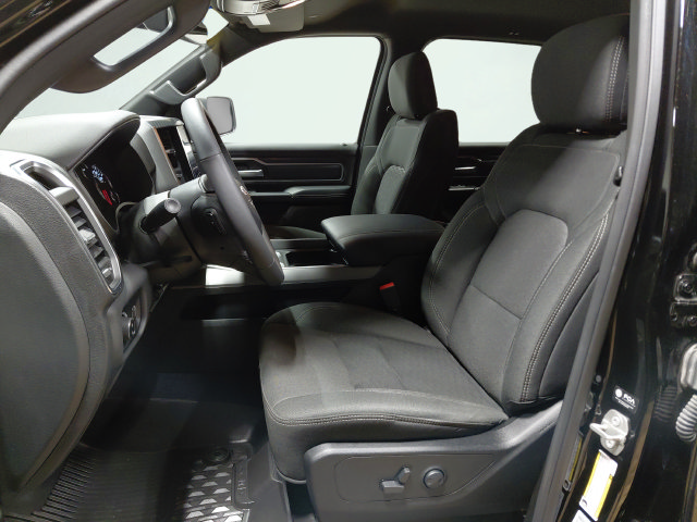 Used 2025 RAM 1500 Big Horn AWD/4WD image 26