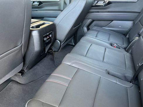 Certified 2026 Chevrolet Suburban RST RWD image 13