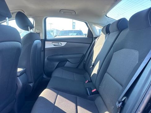 Used 2024 Kia Forte LXS FWD image 9