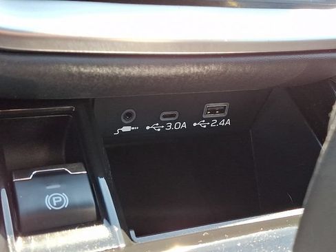 Used 2024 Subaru Outback Premium AWD/4WD image 25