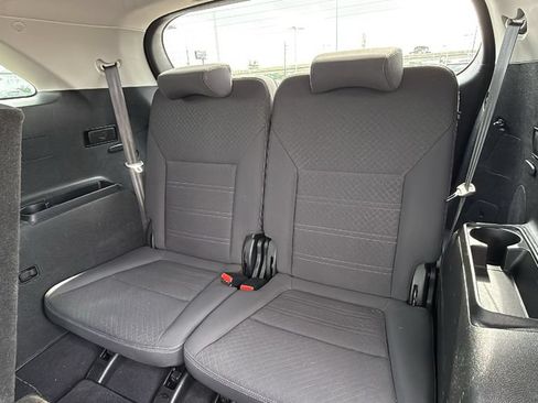 Used 2018 Kia Sorento FWD image 16
