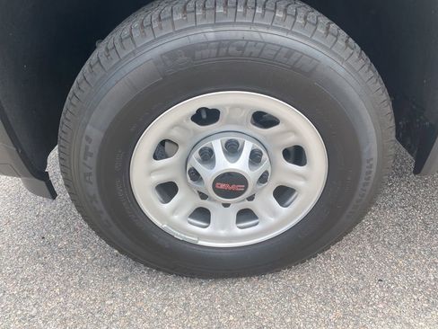 Certified 2024 GMC Sierra 2500 Pro w/ Convenience Package image 13