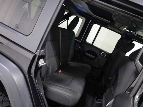 Used 2020 Jeep Wrangler Unlimited Sport AWD/4WD image 34