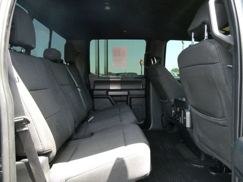 Used 2019 Ford F150 XLT w/ Equipment Group 302A Luxury AWD/4WD image 18