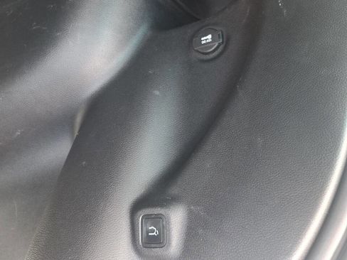 Used 2022 Jeep Compass Latitude image 23