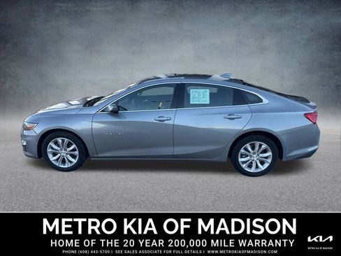 Used 2023 Chevrolet Malibu LT image 3