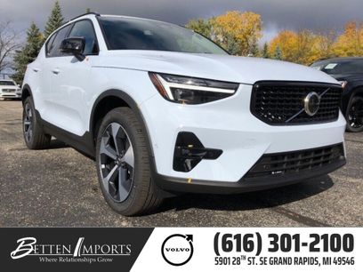 New 2026 Volvo XC40 B5 Plus w/ Protection Package Premier