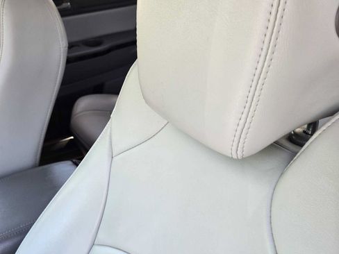 Used 2016 GMC Acadia SLT FWD image 16