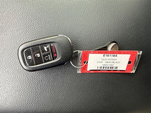 Certified 2022 Honda Civic EX-L image 4