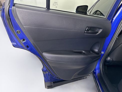 Used 2024 Toyota Corolla Cross LE w/ Moonroof Package image 27