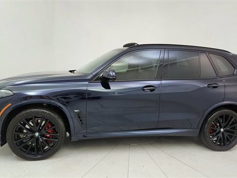 Used 2024 BMW X5 xDrive40i w/ M Sport Package image 3