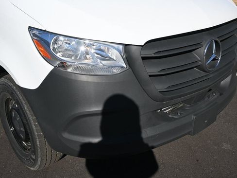 Used 2025 Mercedes-Benz Sprinter 2500 image 31