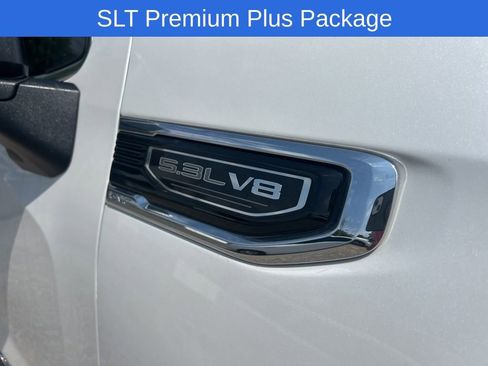 Used 2022 GMC Sierra 1500 SLT w/ SLT Premium Plus Package AWD/4WD image 4