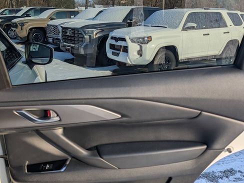 Used 2023 MAZDA CX-9 Touring image 20