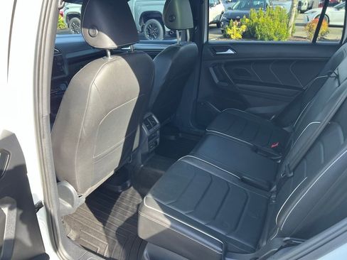Used 2023 Volkswagen Tiguan SEL R-Line AWD/4WD image 16