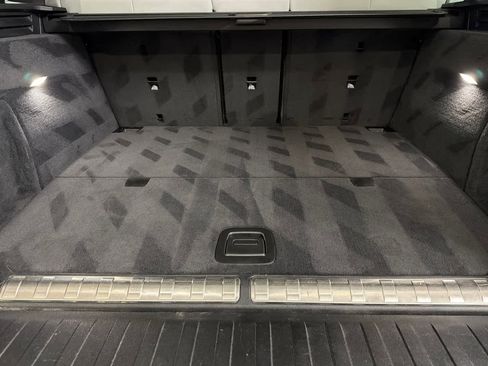 Used 2024 BMW X5 xDrive50e image 15