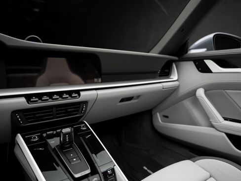 Used 2026 Porsche 911 Targa 4S image 45