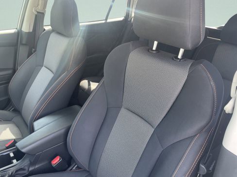 Used 2023 Subaru Crosstrek 2.0i Premium image 11