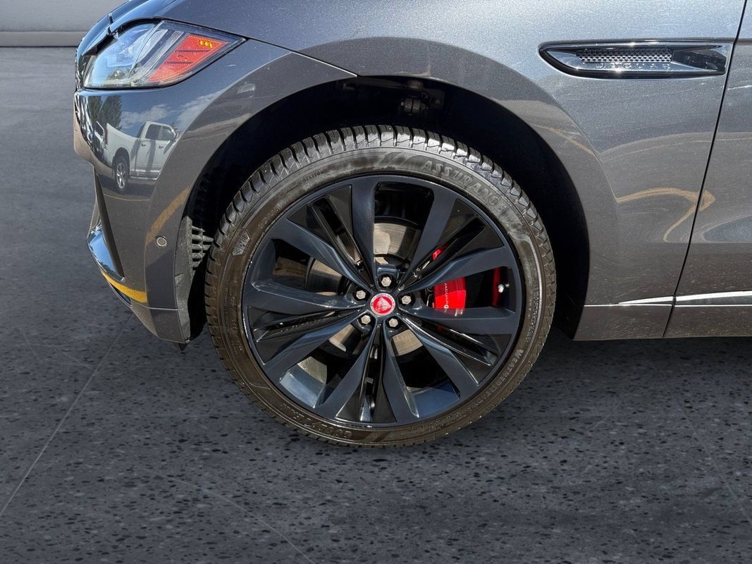 Used 2018 Jaguar F-PACE S AWD/4WD image 9
