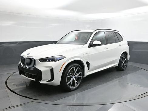 New 2026 BMW X5 xDrive50e image 1