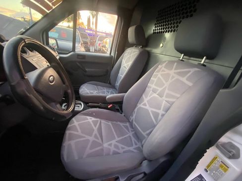 Used 2010 Ford Transit Connect XL image 13