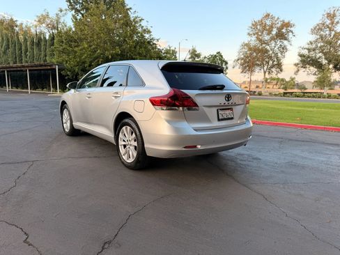 Used 2013 Toyota Venza LE FWD image 6