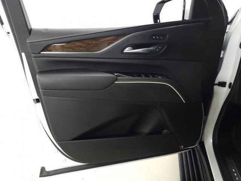 Certified 2024 Cadillac Escalade ESV Premium Luxury Platinum w/ LPO, Floor Liner Package AWD/4WD image 18