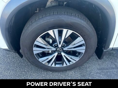 Certified 2023 Nissan Rogue SV w/ SV Premium B Package AWD/4WD image 11