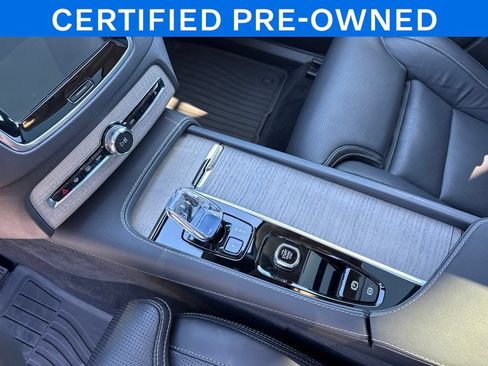 Certified 2024 Volvo XC90 B6 Ultimate w/ Protection Package Premier AWD/4WD image 14