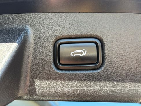 Used 2020 Kia Telluride SX w/ SX Prestige Package image 40