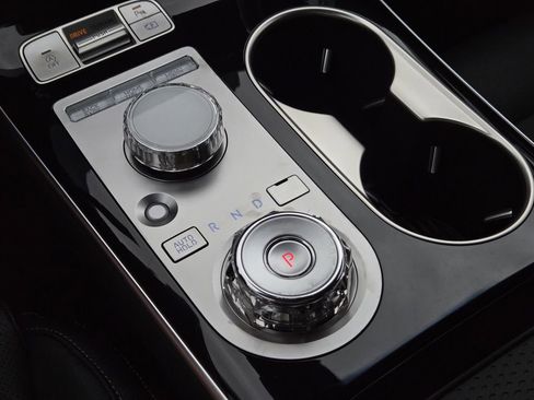 New 2026 Genesis GV70 2.5T image 16