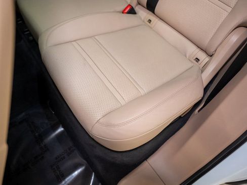 Used 2022 Porsche Cayenne GTS image 38