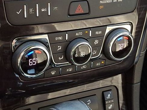 Used 2017 Buick Enclave Leather FWD image 15