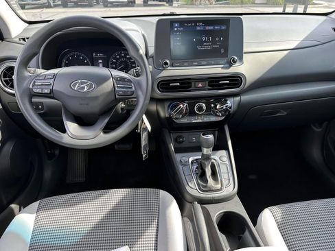 Used 2023 Hyundai Kona SE AWD/4WD image 15