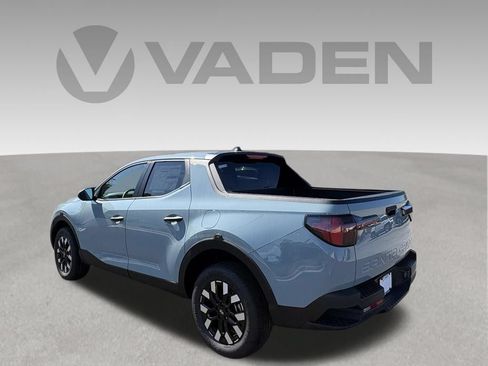 New 2027 Hyundai Santa Cruz SE FWD image 3