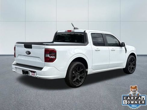Used 2025 Ford Maverick Lobo AWD/4WD image 3