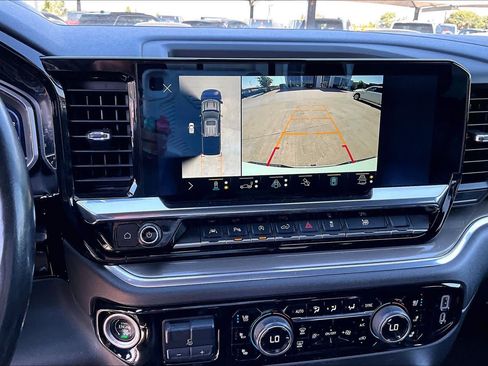 Used 2022 Chevrolet Silverado 1500 High Country w/ Technology Package AWD/4WD image 26