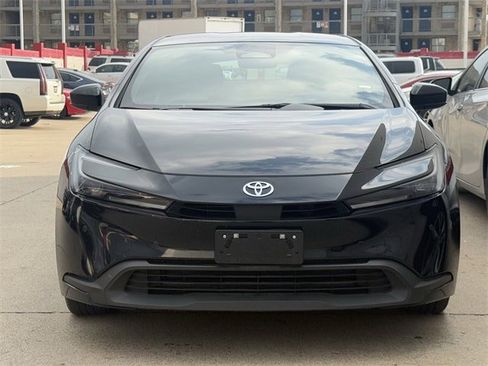 Used 2024 Toyota Prius Limited image 6