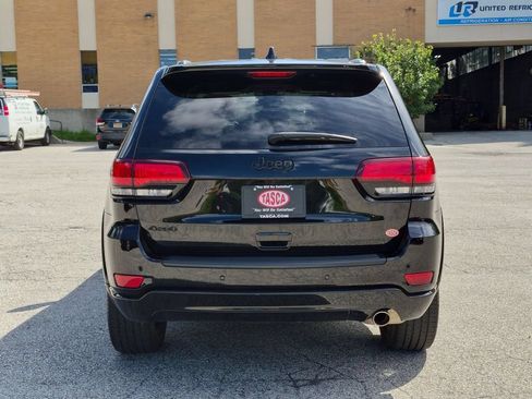 Used 2021 Jeep Grand Cherokee Laredo X AWD/4WD image 4