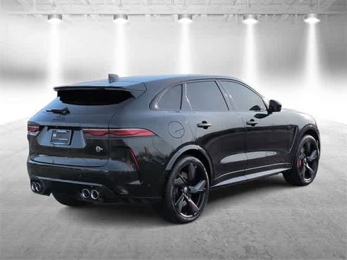 Used 2024 Jaguar F-PACE SVR image 8