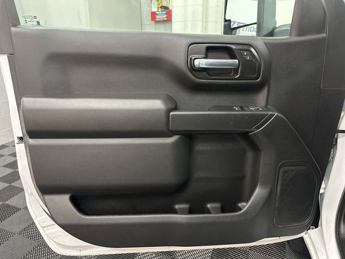 Used 2025 Chevrolet Silverado 1500 W/T w/ WT Value Package image 18