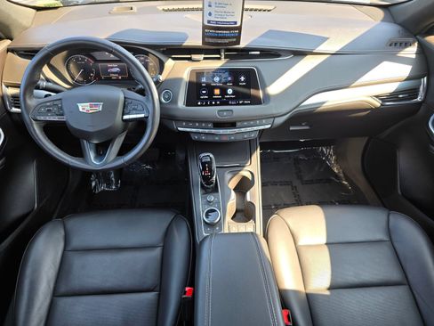 Used 2023 Cadillac XT4 Premium Luxury AWD/4WD image 16