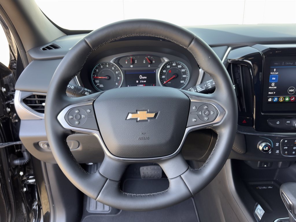 Used 2023 Chevrolet Traverse LT FWD image 10
