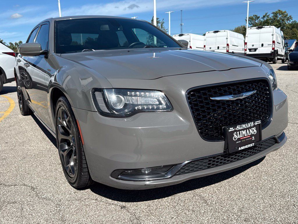 Used 2018 Chrysler 300 S RWD image 5