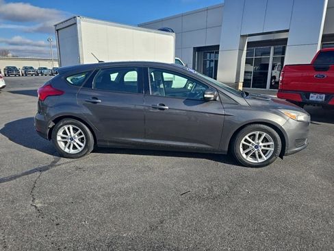 Used 2015 Ford Focus SE image 5