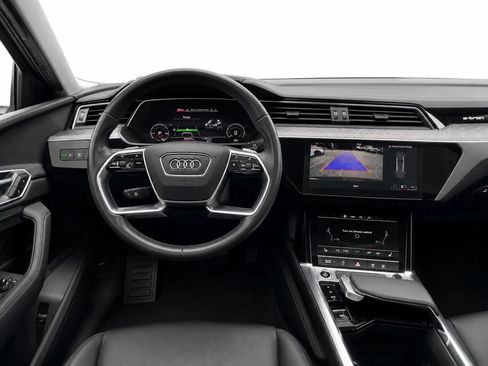Used 2021 Audi e-tron Premium w/ Towing Package AWD/4WD image 23